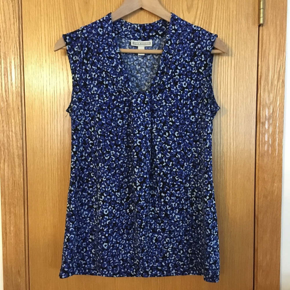 Sleeveless Blouse